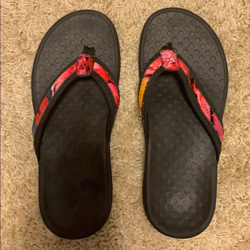 Vionic Athletic Flip Flops